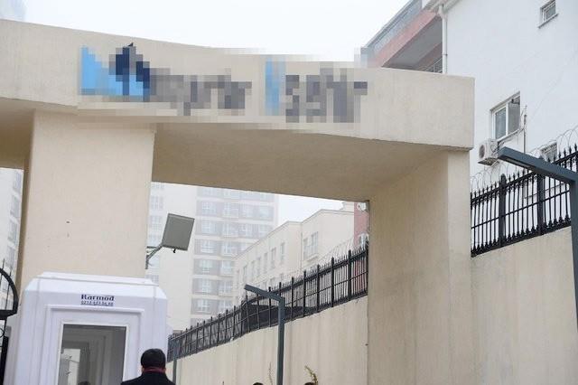 Silahn Konya&#8217;dan geldii belirlendi<p>    te yandan Reina saldrsyla ilgili almalarn srdren polis ekiplerinin, terristin kulland kalenikof marka silahn Konya&#8217;dan Zeytinburnu&#8217;na geldiini tespit etti.