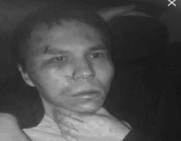 Terristin silahlar Zeytinburnu&#8217;nda bir anta ierisinde ald renilirken, terrle Mcadele ekiplerinin silah terriste ulatran phelileri yakalamaya ynelik almalar devam ediyor.