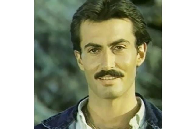 Faruk Peker bir zamanlarn en ok konuulan oyuncularndan biriydi. Peker, rol ald ffet, Kska ve Kuku gibi ok sayda filmle adn duyurmutu...