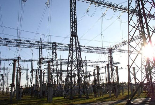 Enerji Piyasas Dzenleme Kurumunun (EPDK) elektrikte serbest tketici limitini yllk 2 bin 400 kilovatsaate drmesiyle serbest tketici says 8,4 milyona ykseldi.