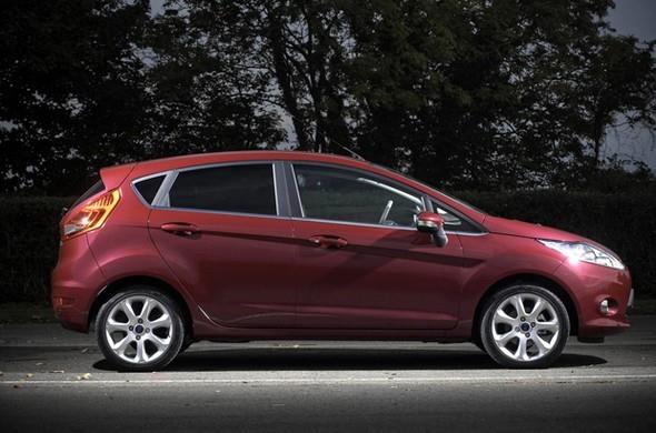 Ford 2016 model ylna ait binek aralarda geerli 20 bin TL'ye, 20 ay ve yzde 0,49 faiz frsat sunuyor.