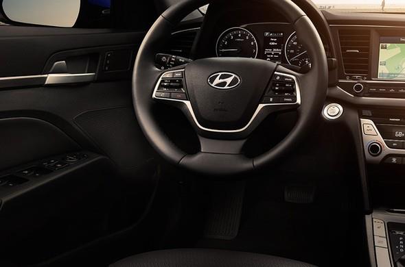 Hyundai Elantra'da 3.200 TL'ye varan takas destei salanrken 18 bin TL, 18 ay 0 faizle uygulanyor.