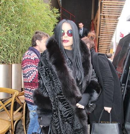 Trk Sanat Mzii'nin Diva's Blent Ersoy, Mula'nn Marmaris lesi Kzlkum Koyu'ndaki arazisini satt.