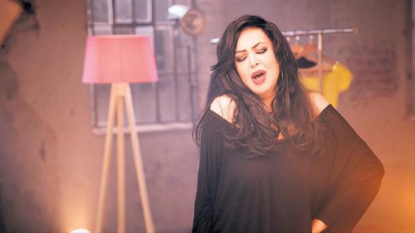 Trkan oray, masraftan kanmad. Sultan, 12 milyon liraya mal olan  katl villasna asansr yaptrp dlleri iin bir oda hazrlad.