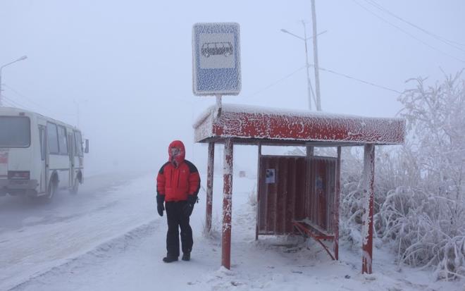 8- Burada souk hava yznden arabalar ok sk bozuluyor, dolaysyla tamirciler ve benzin istasyonlar 24 saat ak.
