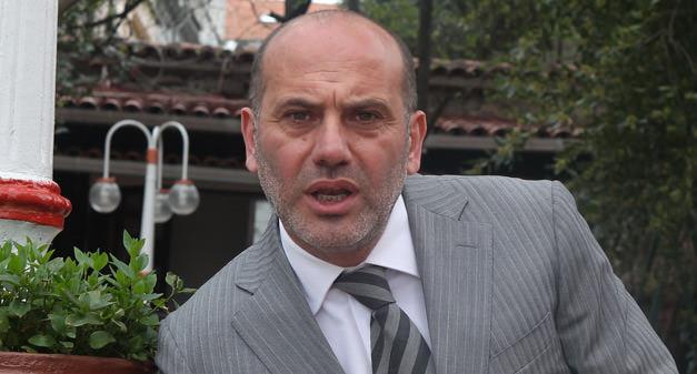 MUSTAFA YAZICI (BEYLERBEYSPOR KULB BAKANI)<p>    Biz lkemizin, Trkiyemizin sevdalsyz. lkemizin selameti iin tabii ki 'evet' diyeceiz. Baka bir ey dnemeyiz. Biz de tabii ki "Gl bir Trkiye iin evet" diyoruz. Baka bir ey denir mi? Hayr ne kadar yanl bir kelime! 'hayr' her zaman kt olmutur.