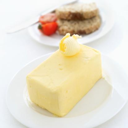 Gnlk enerjimizin %30&#8217;unun ve hatta enerji ihtiyac yksek olanlarda %35&#8217;inin yalardan alnmas nerilmektedir. Dier yalarla birlikte margarinler, belirli oranlarda alndnda bu ihtiyac karlamaya yardmc olur.&#8221;