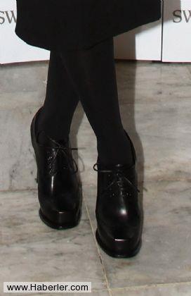 Ayakkabnn ters gelmesi hastala iarettir.' Ocak aynn birinci gn grlen kimse sana iyi gelirse o yl yaarsn, iyi gelmezse hasta olursun.