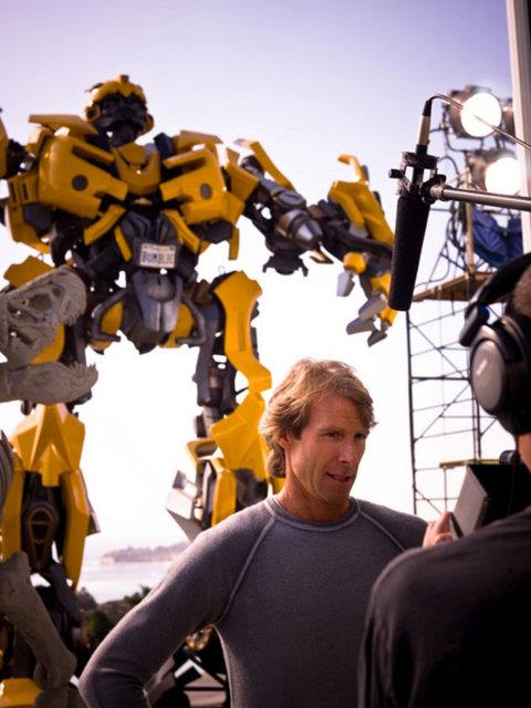 Michael Bay  82 MLYON DOLAR