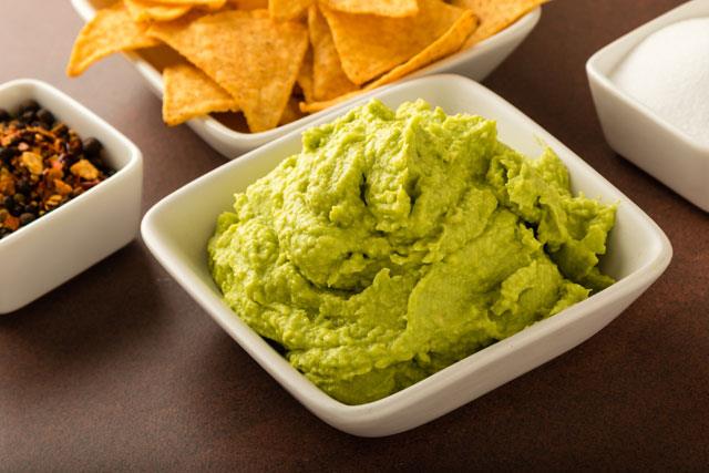 Avokado<p>     Kt kolesterol azaltr ve damarlar temizlemeye yardmc olur. Salkl yalar ierir.