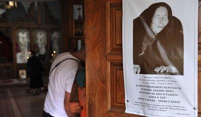 Gerek ad Vangeliya Pandeva olan Baba Vanga, 31 Ocak 1911'de bugn Makedonya topraklarnda bulunan Strumitza kynde dnyaya geldi.