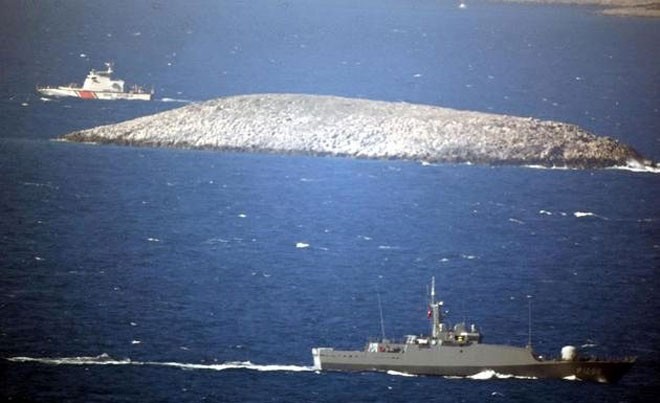 Yllar nce Yunanistan zerine alm bir akademisyen bana yle demiti: &#8220;Yunanistan'da sokaktaki p toplaycsndan saraydaki cumhurbakanna kadar btn insanlarn ortak bir zellii nedir, diye sorulsa, 'Trkiye fobisi/dmanl' cevabn veririm.&#8221;