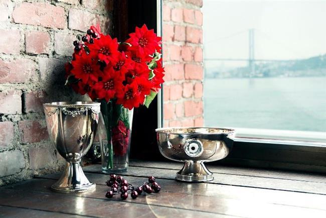 Srahi ve Vazolar: Bir kabn yars su, dier yars sirke ile doldurulur. erisine srahi ya da vazonuzu koyabilirsiniz. Bu ekilde yaklak 5 saat bekleyen eyalarnz prl prl olacaklar.