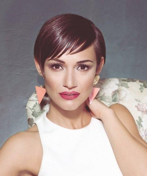 lk sinema deneyimini 2015 ylnda Evlenmeden Olmaz filminde Aye karakteriyle yaad.