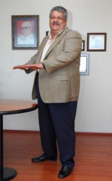 z Peinde - Esat Komser