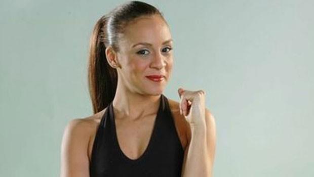 2011 ylnda hayatn kaybeden nl oyuncu Defne Joy Foster, lmnn 6. yl dnmnde Zincirlikuyu Mezarl'ndaki mezarnn banda anld.