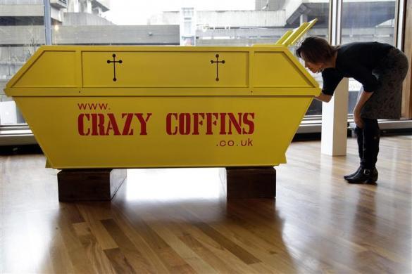 Afrika'ya zg ilgin ekillerdeki tabutlar grenleri bir hayli artyor...