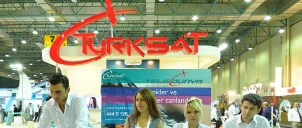 Trksat A.., Trk Telekom&#8217;un zelletirilmesi srecinde, 406 sayl Telgraf ve Telefon Kanunu&#8217;na[1] 16 Haziran 2004 tarih ve 5189 sayl &#8220;eitli Kanunlarda Deiiklik Yaplmasna Dair Kanun&#8221;un[2] 5. maddesi ile eklenen ek 33. madde uyarnca, ulusal egemenlik kapsamndaki uydu yrnge pozisyonlarnn haklar, ynetimi ve iletme yetkisine sahip olmak ve bununla ilgili ykmllkleri yerine getirmek, adna kaytl ve dier operatrlere ait uydular iletmeye vermek ve bu alanlarda faaliyet gstermek zere kurulmutur.