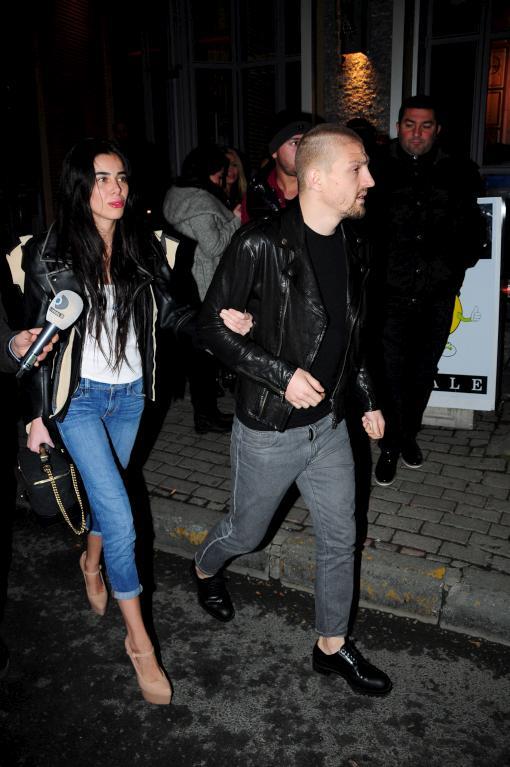 - Bu aralar seni sinirlendiren birileri var m hayatnda?  - Hayatmda yok!