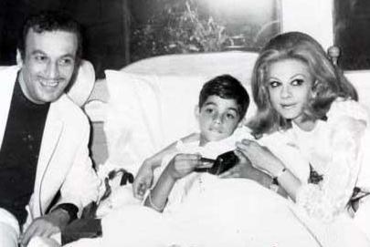 nl ift oullar Sadri'nin snnet dnnde.