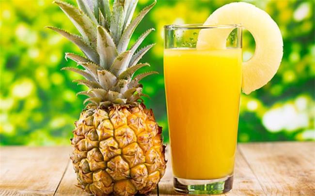 Her gn 1 bardak ananas suyu iin veya birka dilim ananas tketin. Ananasta protein sindirimine yardmc olan bromelain enzimi bulunur ve bu enzim toksinlerin daha kolay atlmasna yardmc olur.