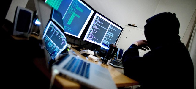 Siber hrszlk, internetin en byk sorunlarndan biri halinde ve hibir zaman da kolay kolay zlebilecek bir konu deil. Dahas, kontrol edebilmek giderek zorlayor bile olabilir.