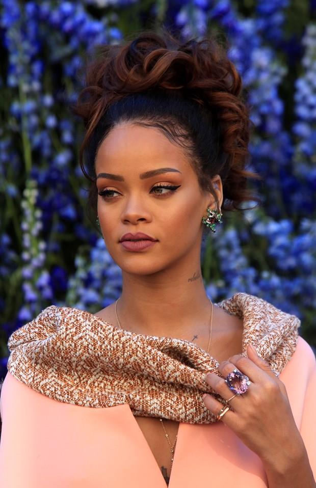 Rihanna - Barbadoslu arkcnn en byk korkusu balklar ve yosunlar. Denize girince, deniz canllaryla karlama fikri dahi 28 yandaki yldz korkutmaya yetiyor.