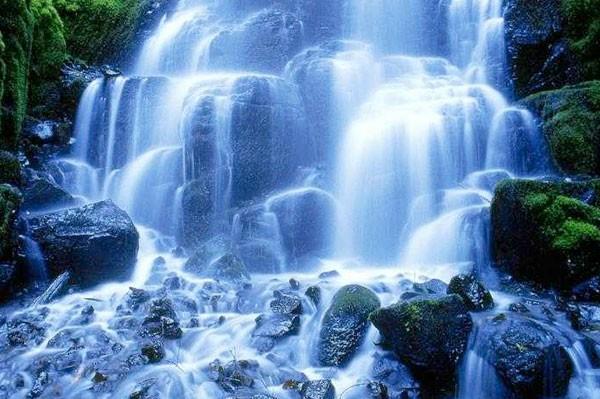 kinci cemre suya 26 - 27 ubat 2017 tarihlerinde decek. Cemrenin suya dmesi ile birlikte de sular snmaya balayacak. Sudaki canl hayat da harekete geecek.