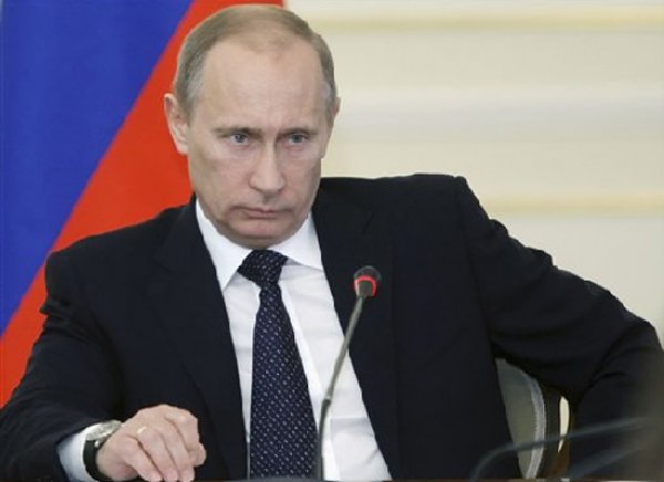 <b>Rusya Babakan Vladimir Putin</b>   <p>47 yanda Babakan,</p>  1999; 48 yanda Devlet Bakan,   <p>2000; 56 yanda Babakan, 2008</p>