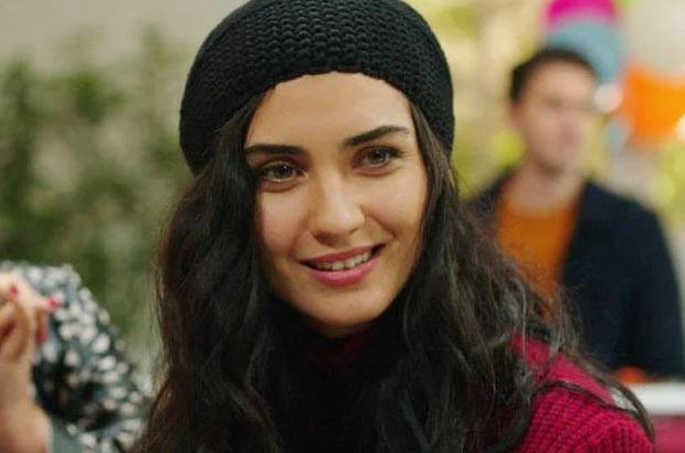 Uzun zamandr boanacaklarna dair kan haberleri inkar eden Tuba Bykstn'le Onur Saylak 6 yllk evliliklerini sonlandryor. Maya ve Toprak adnda ikiz kzlar bulunan ift, nceki gn boanmak iin avukatlarna vekalet verdi.