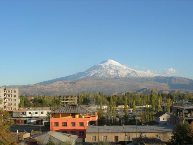 IDIR    FB: %37 / GS: %35 / BJK: %19