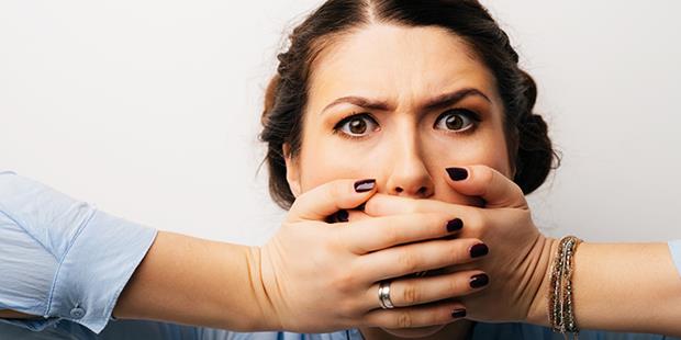 Kt nefes kokusunu nlyor: Ayva anti-bakteriyel zellii sayesinde birok mikroorganizmann vcutta oalmasna engel oluyor. Azdaki bakterileri yok ederek kt nefes kokusunu hafifletici etki gsteriyor.