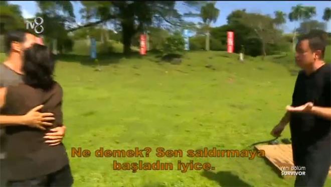 Fatih 'konsey' szn duyunca bir anda st dkm kediye dnd. Konseyde de Erdi ve Eser West'ten zr dileyen Fatih Hrkan mazeretler retti. Acun Ilcal da Fatih ile ilgili kararn aklad. Fatih Hrkan diskalifiye olmad ama ceza ald. Bundan sonraki ilk dl oyunundan mahrum kalacak. Bir daha kavgaya kartnda ise Survivor'dan gnderilecek. te ada konseyinde yaananlar;