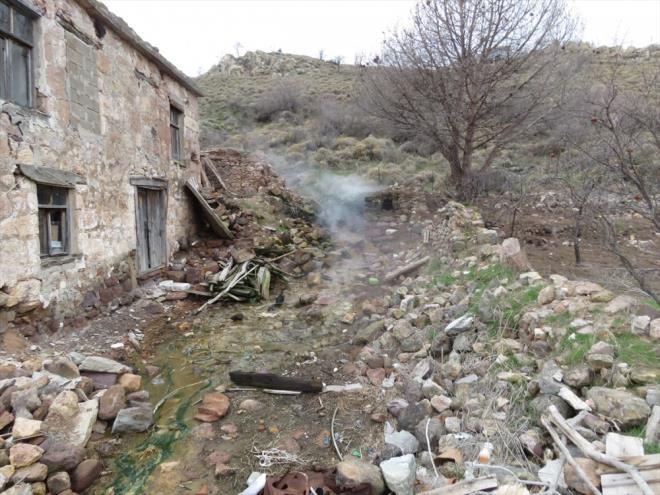 Ky halkndan Hasan eldir, gazetecilere yapt aklamada, byle bir olayn kylerinde daha nce yaanmadn syledi.