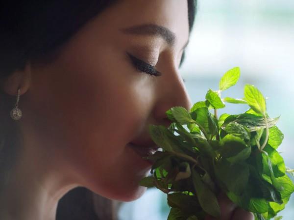 Hadise, bylece saniyede 16 bin lira kazanm oldu&#8230;