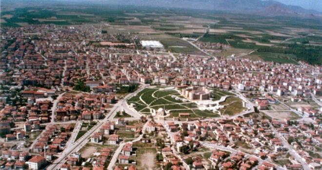 KARAMAN    Karaman'da AK Parti yzde 64.6 oy oranna sahipken, MHP'nin oy oran ise yzde 16.2. Ortak alma yrten AK Parti ve MHP 1 Kasm'da yzde 80.8 oy ald.