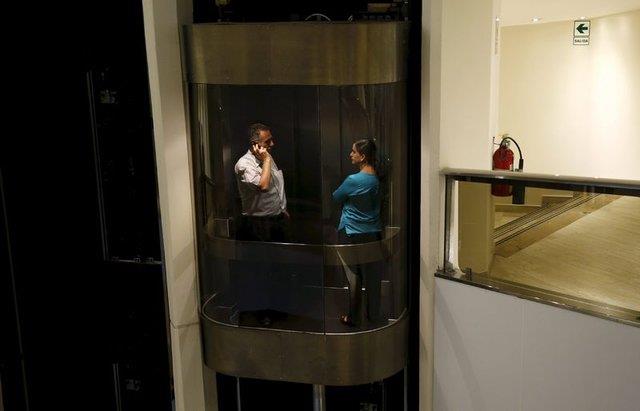 Kendinizi elinizden geldii kadar toplayp klmeye, mmkn olduu kadar az alan kaplamaya almalsnz.