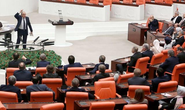 Makam aralaryla toplam 352 bin 702 litre de yakt harcand. 71 vekilden 47&#8217;si ise dnyann etrafn birden fazla dolaacak kadar yol yapt.