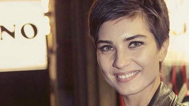 Tuba Bykstn'n salar stanbul Krmzs'nn film setinde dert oldu.
