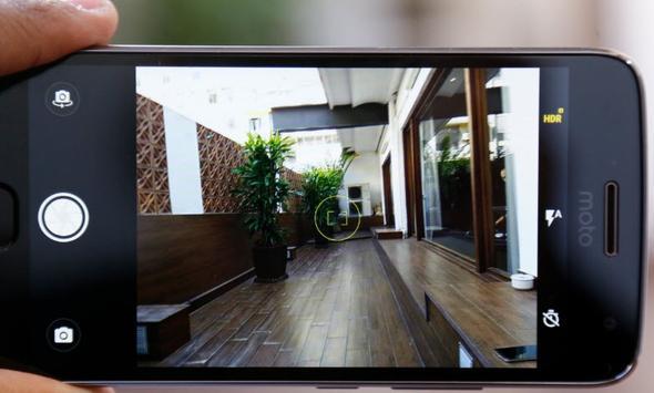 Elbette Moto G5 ve Moto G5 Plus arasnda baz farklar var. Bunlardan biri ilemci noktasnda karmza kyor. Moto G5, Snapdragon 430 ilemciye sahip, Moto G5 Plus ise, Snapdragon 625 ile alyor.