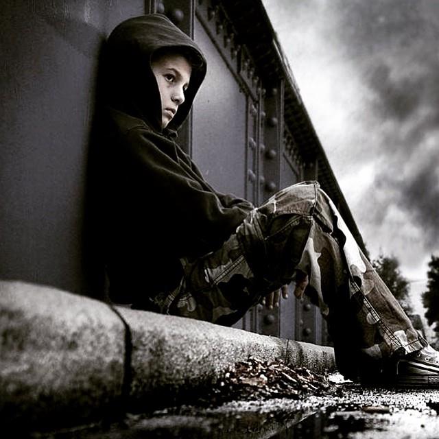 Eer bak gryorsanz sizler ok iyi insanlarsnz ancak gemite ok krlmsnz.<p>Zamannda size yaplan btn hakszlklar iinize ilemi adeta srtnzda bak yaras varm gibi hissediyorsunuz. Dar kp eleniyorsunuz ama zaman zamanda eve kapanp yaralarnz sarmaya alyorsunuz. Bo verin gemite yaanmlar siz bu dnyaya lazmsnz. u anda gemiinizi affedin ve hayata yeniden neeniz ile sarln.