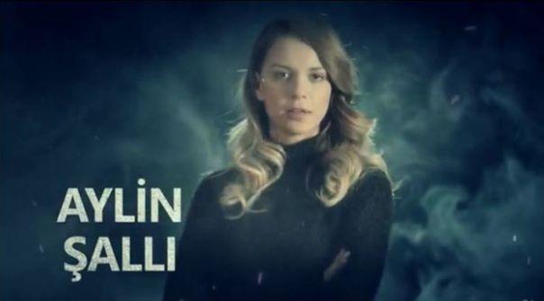 nstagram'dan paylat fotoraf ile sar salarna veda ettiini duyuran Aylin all yeni imajyla dikkatleri zerine ekti.