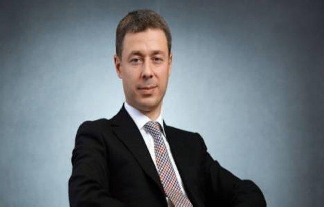 77 Hakk Yldz (Yldzlar Yatrm Holding)  Serveti: 450 milyon dolar