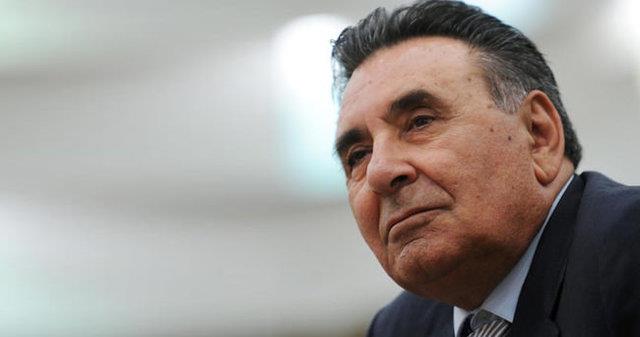 38 Aydn Doan Doan Holding (Doan Holding)  Serveti: 800 milyon dolar