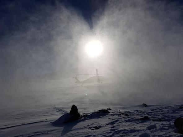 zel olarak hazrlanm, uzunluu 60 metrenin zerinde olan 2 maarada, 57 byk tp ile birlikte bol miktarda yaam malzemesi, mekap ayakkablar, battaniyeler, brandalar ve piller ele geirildi.