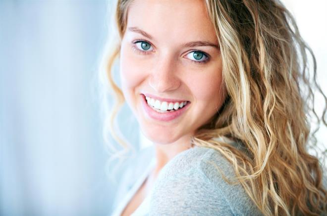 4. Kiisel bakmnza dikkat edin. Madden ve manen.  <p>Zihninizle, vcudunuzla ve ruhunuzla ilgilenmeyi ihmal etmeyin. Kendinizi iyiletirmeye alrken insanlarn sizin hakknzda ne dediini umursamayn. En nemlisi sizsiniz.