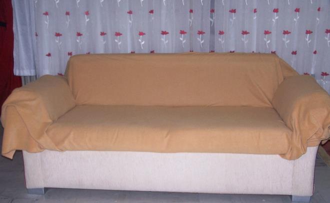 Koltuklarnza, hallar kirlenmesin diye rt rtmeye baladysanz...