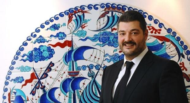 <p>M. Avni Kil</p>    <p>1974 doumlu 81. Srada</p>    <p>Serveti 500 milyon dolar</p>