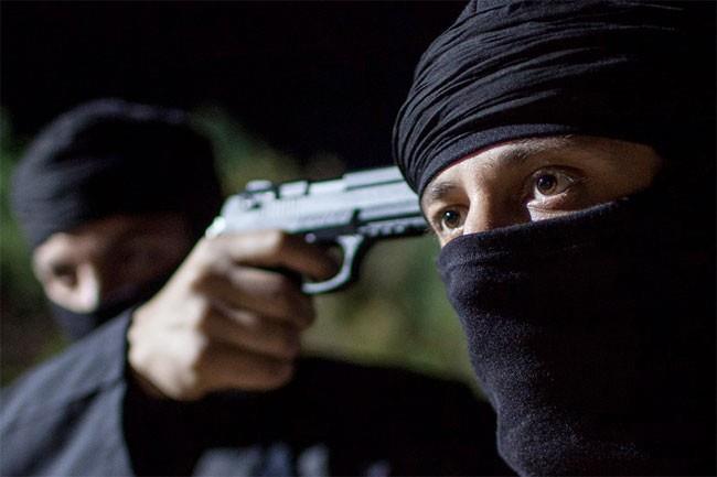 &#8220;Kurtlar Vadisi Pusu&#8221;, Kanal D&#8217;de son sezonunda reyting kaybna urasa da, fanatik kitlesi olan bir dizi. O nedenle dizi hakknda kan her iddia ya da haberi internet siteleri annda alp kullanr. Bu kez de yle oldu. &#8220;Kurtlar Vadisi Pusu dizisi seneye TRT&#8217;de&#8221; iddias haberi bir hayli yank uyandrd. Peki gerek neydi?