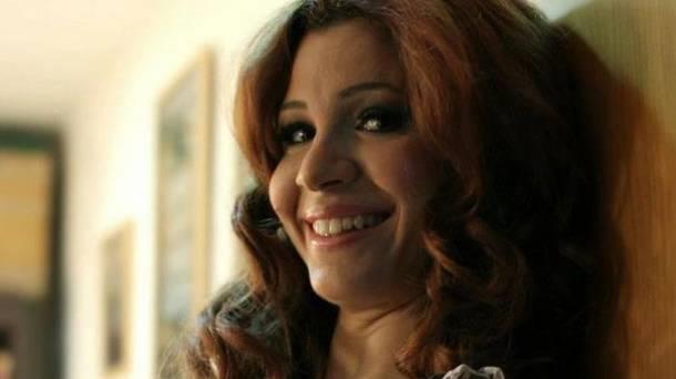 Aylin Kontente - zmir